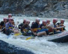 İsrailli turistlerin rafting keyfi