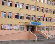 Hayırsever işadamı bir sınıfı donat