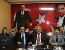 Yeni, Meseleleri şehir kulüplerinde çözmüyoruz