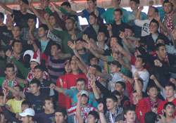 Yalnız bırakmayacaklar