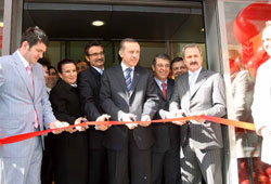 Erdoğan Bosna'da banka açtı