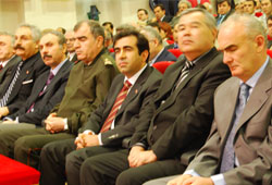 Başkan ve müdür yoruldu