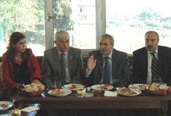 Demirtaş, kültür çalışanları ile bir araya geldi