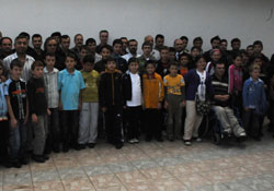 Açılış hamlesi Burmadan geldi