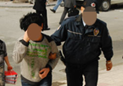 Fiyatta anlaşamayınca bıçakladı