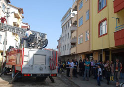 Patlayan elektrik sayacı paniğe neden oldu