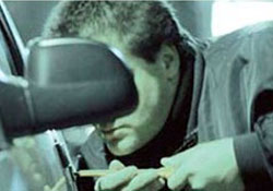 Oto hırsızlarına suç üstü