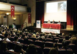 Uzmanlardan 'türkçe' uyarısı