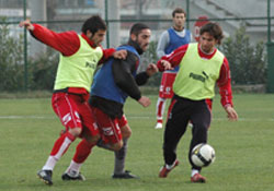 Altay kapılarını açtı