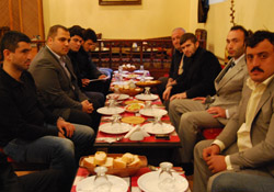 Acem  Tekkıesi'nde İstişare toplantısı