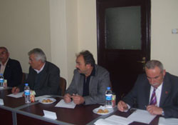 Engel değil, önder oluruz