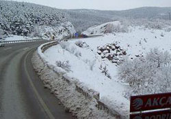 Kar yüzünü gösterdi