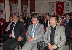 Aksiad'dan kriz semineri