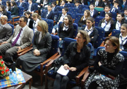 Belçikalı yazar öğrencilerle buluştu