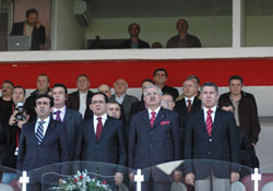 Demir'den para desteği