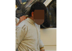 Kalıp çalarken yakalandılar