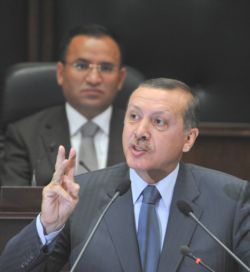 'Deniz Baykal, İnanın Gerici'...