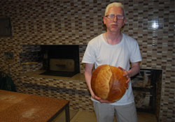 Ekmeğimizle oynamayın