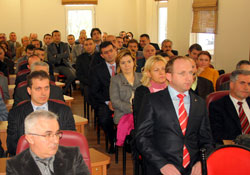 Çalışanlar her işin ucundan tutmalı