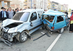Trabzon'da trafik kazası: 5 yaralı