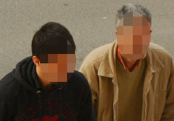 Bıçakla şaka olmaz