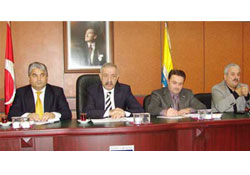 Çay tartışılıyor