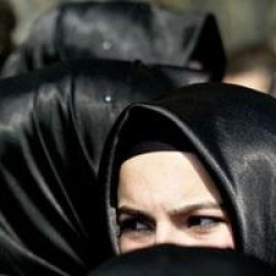 Öğrenciye Başörtü Sürgünü...