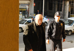 Görevi kötüye kullandı