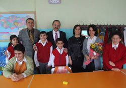 Başkan Şahin okulları gezdi