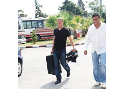 Hacıbektaşoğlu ile yollar ayrılıyor