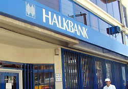 Bin 250 kişilik işe 300 binlik katılım