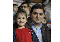 Karataş kardeşlerden destek...