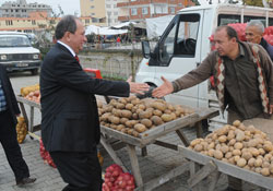 Burma Atakumlularla bayramlaştı