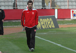 Yüzünden düşen bin parça