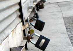 Eczacılar kepenk indiriyor