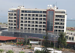 Otelin akıbeti bekleniyor