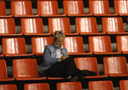 Taraftar heyecanını yitirdi