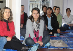 Dünyaca ünlü yoga ustası Atakumdaydı