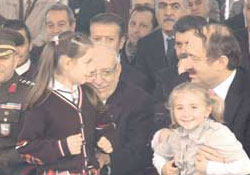 Okul açılışı bütünleştirdi