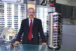 Optisyenler işportacılardan dertli