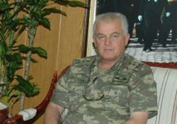 Garnizon Komutanı şehit cenazesindeydi