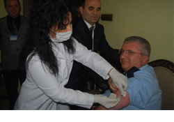 Emniyet Müdürü'nden aşı sloganı