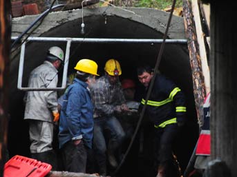 Mağdur ailelere 5 bin TL yardım