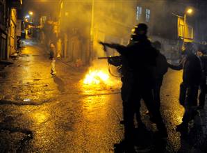Istanbul'da molotoflu gece
