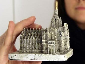 Bu heykeller yok satıyor.!