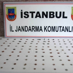 Tarihi Eserleri 10 Bin Dolara Jandarmaya Satmak İsterken Yakalandılar