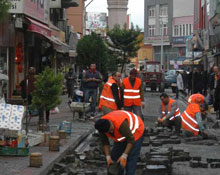 İlkadım'da yollar yenileniyor