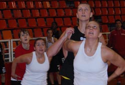 SBK İŞİ SIKI TUTUYOR