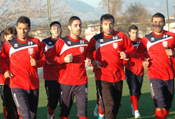 Oynamayanlar çift idman yaptılar