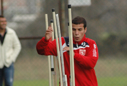 Abdulaziz form tutuyor